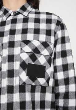 Calvin Klein Jeans CHECK SHIRT - Chemise - Black/bright White -Calvin Klein Elegant Magasin 035a9dea09224f7790df43cc9d431cbe