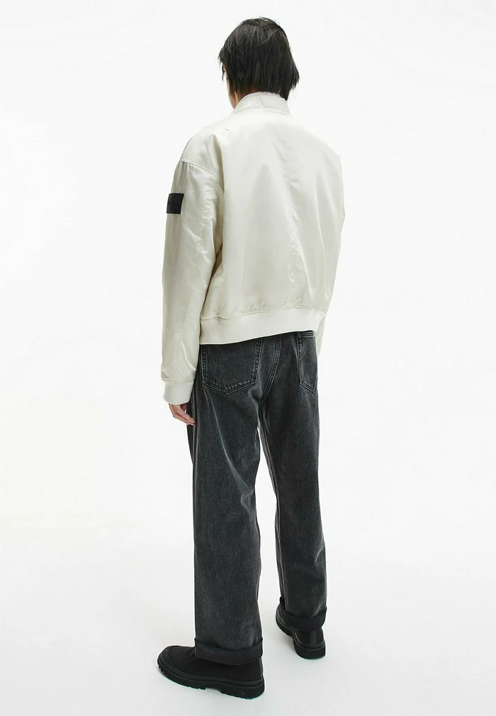 Calvin Klein Jeans Blouson Bomber - Eggshell 3 Calvin Klein Jeans Blouson Bomber - Eggshell – Image 3