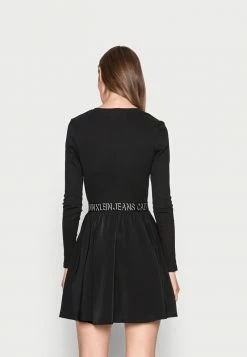 Calvin Klein Jeans LOGO DRESS - Robe De Jour - Black -Calvin Klein Elegant Magasin 054d7c52c3744adcb3394e221a88db79