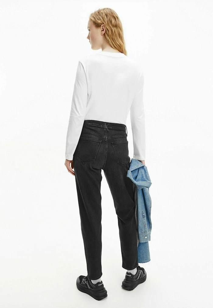 Calvin Klein Jeans SHRUNKEN INSTITUTIONAL TEE - T-shirt à Manches Longues - Bright White/ck Black 2 Calvin Klein Jeans SHRUNKEN INSTITUTIONAL TEE - T-shirt à Manches Longues - Bright White/ck Black – Image 2