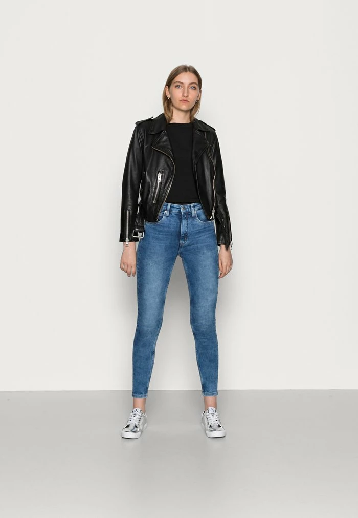 Calvin Klein Jeans HIGH RISE SUPER SKINNY ANKLE - Jeans Skinny - Blue 2 Calvin Klein Jeans HIGH RISE SUPER SKINNY ANKLE - Jeans Skinny - Blue – Image 2