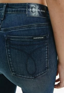 Calvin Klein Jeans Jeans Skinny - Denim Dark -Calvin Klein Elegant Magasin 0e5662bd1b3a447891062a04dc274256