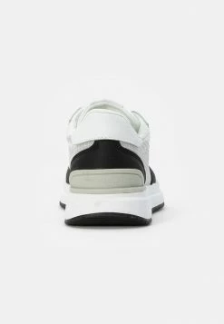Calvin Klein Jeans Baskets Basses - Black/grey/white -Calvin Klein Elegant Magasin 0f94688de5a4424487c42a652ff1676b