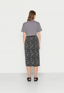 Calvin Klein Jeans BUTTONS THROUGH SPLIT MIDI - Jupe Crayon - Black/bright White 7 Calvin Klein Jeans BUTTONS THROUGH SPLIT MIDI - Jupe Crayon - Black/bright White -Calvin Klein Elegant Magasin 0fa8d76adcb34be1a46adbe6391e367f