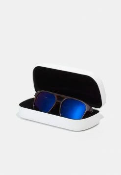 Calvin Klein Jeans Lunettes De Soleil - Brown -Calvin Klein Elegant Magasin 133bd5ec5c544f26a3384eda1813e4c1