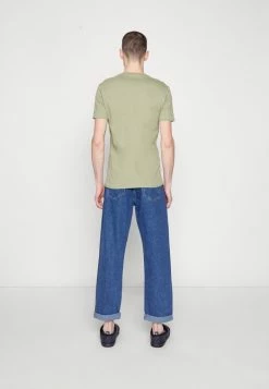 Calvin Klein Jeans Jean Droit - Denim Medium 12 Calvin Klein Jeans Jean Droit - Denim Medium -Calvin Klein Elegant Magasin 1430929634e443e483ba2e3fd0f5101b