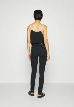 Calvin Klein Jeans HIGH RISE SKINNY - Jeans Skinny - Black Denim 8 Calvin Klein Jeans HIGH RISE SKINNY - Jeans Skinny - Black Denim -Calvin Klein Elegant Magasin 15ec809c68284f11b2cd4ba49c845230