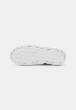 Calvin Klein Jeans CHUNKY CUPSOLE - Baskets Basses - Bright White -Calvin Klein Elegant Magasin 1adb01b216ec41e3af6093e69ea4a767