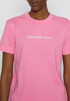Calvin Klein Jeans SHRUNKEN INSTITUTIONAL TEE - T-shirt Basique - Lipstick Pink 11 Calvin Klein Jeans SHRUNKEN INSTITUTIONAL TEE - T-shirt Basique - Lipstick Pink -Calvin Klein Elegant Magasin 1c301f09ec124e21ae95f07ce4aa2d4c