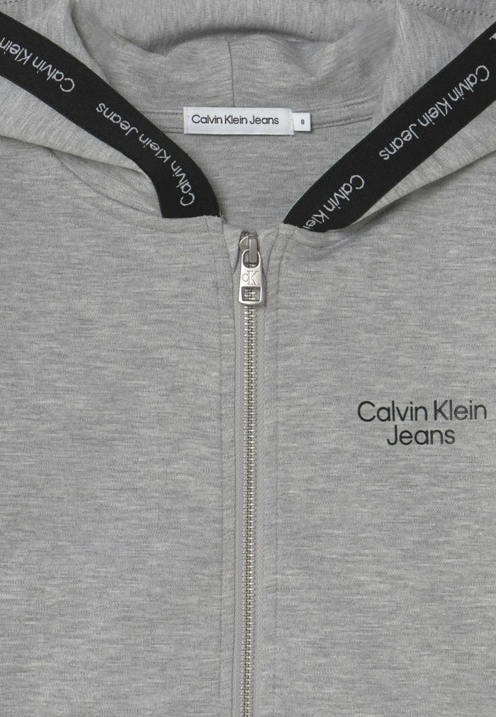 Calvin Klein Jeans PUNTO LOGO TAPE ZIP THROUGH - Gilet - Light Grey Heather 3 Calvin Klein Jeans PUNTO LOGO TAPE ZIP THROUGH - Gilet - Light Grey Heather – Image 3