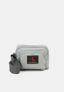 Calvin Klein Jeans CAMERA BAG - Sac Bandoulière - Stone Grey