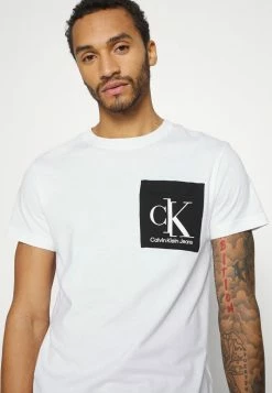 Calvin Klein Jeans SPLICED POCKET TEE - T-shirt Imprimé - Bright White -Calvin Klein Elegant Magasin 2356717a67a743e390a8b698155a1b98