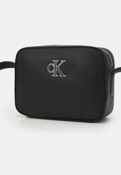 Calvin Klein Jeans MINIMAL MONOGRAM CAMERA BAG - Sac Bandoulière - Black -Calvin Klein Elegant Magasin 279601c9eead4ac785a6736088590cb1