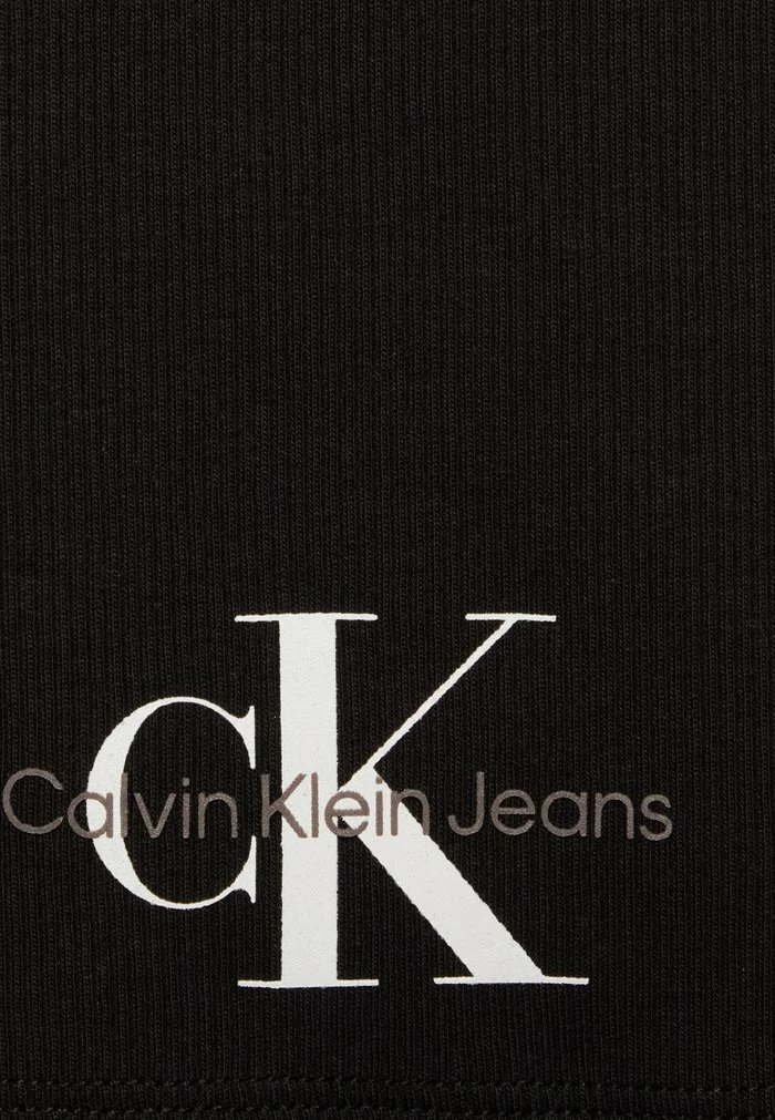 Calvin Klein Jeans MONOGRAM CYCLE - Short - Ck Black 3 Calvin Klein Jeans MONOGRAM CYCLE - Short - Ck Black – Image 3