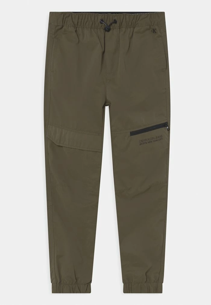 Calvin Klein Jeans TECHNICAL ZIP - Pantalon Cargo - Grape Leaf 1 Calvin Klein Jeans TECHNICAL ZIP - Pantalon Cargo - Grape Leaf