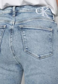 Calvin Klein Jeans HIGH RISE SKINNY ANKLE - Jeans Skinny - Denim Light -Calvin Klein Elegant Magasin 2a9dc3861ae84391a0ffc8c0aad3c4d1
