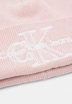Calvin Klein Jeans BEANIE - Bonnet - Pale Conch Shell -Calvin Klein Elegant Magasin 2b97822a4b16435a91a1bb9afacf7a92