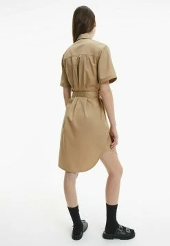 Calvin Klein Jeans Robe Chemise - Travertine 7 Calvin Klein Jeans Robe Chemise - Travertine -Calvin Klein Elegant Magasin 2dc253feda134fc7b94918f3b2c116c1