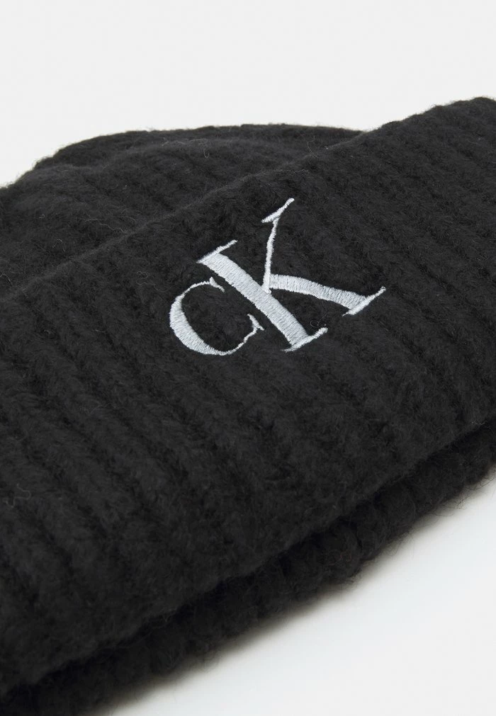 Calvin Klein Jeans BEANIE SCARF SET - Écharpe - Black 6 Calvin Klein Jeans BEANIE SCARF SET - Écharpe - Black – Image 6