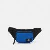 Calvin Klein Jeans COLOUR BLOCK WAISTBAG UNISEX - Sac Banane - Blooming Blue