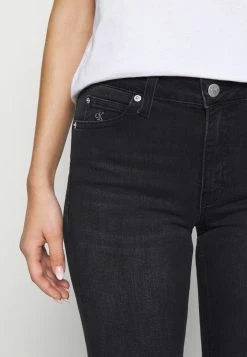 Calvin Klein Jeans MID RISE SKINNY - Jeans Skinny - Washed Black -Calvin Klein Elegant Magasin 3372dde3fd8747859200b38ae219aedb