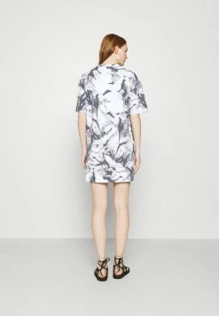 Calvin Klein Jeans DRESS - Robe En Jersey - Quiet Grey 10 Calvin Klein Jeans DRESS - Robe En Jersey - Quiet Grey -Calvin Klein Elegant Magasin 340fb68e486e41bbb19fb8efebfc071b