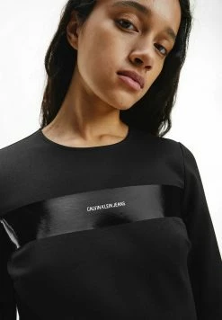 Calvin Klein Jeans MILANO - T-shirt à Manches Longues - Ck Black 6 Calvin Klein Jeans MILANO - T-shirt à Manches Longues - Ck Black -Calvin Klein Elegant Magasin 3433e873c4ae4222a10bc721a1933418