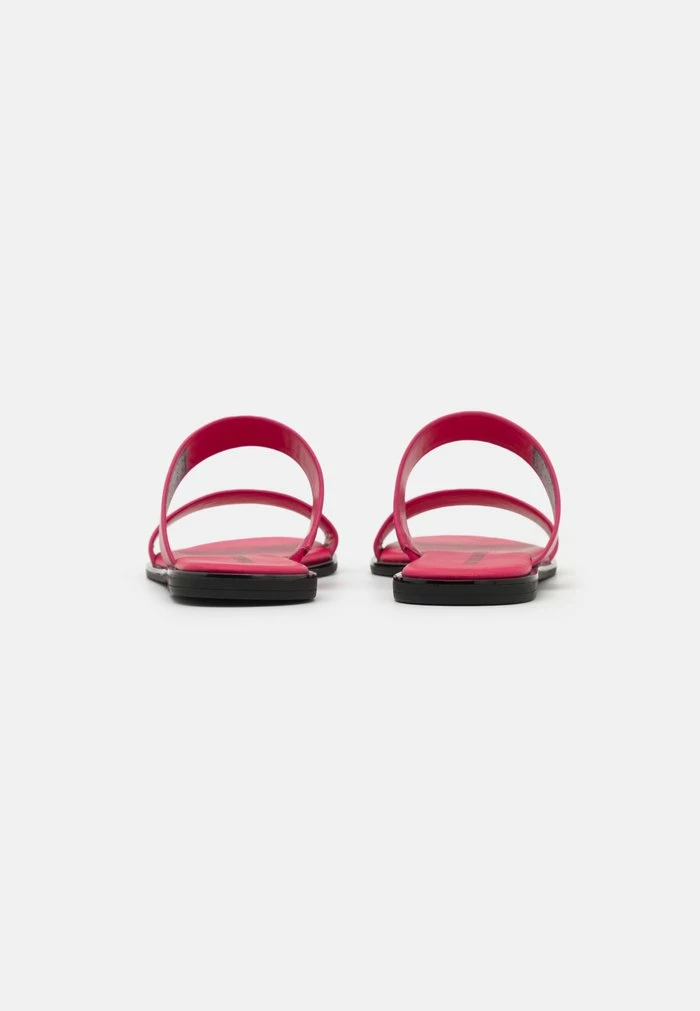 Calvin Klein Jeans FLAT TWO STRAPS - Mules - Cerise 4 Calvin Klein Jeans FLAT TWO STRAPS - Mules - Cerise – Image 4