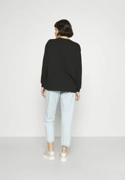 Calvin Klein Jeans BLOWN UP LOGO LONG SLEEVES TEE - T-shirt à Manches Longues - Black 10 Calvin Klein Jeans BLOWN UP LOGO LONG SLEEVES TEE - T-shirt à Manches Longues - Black -Calvin Klein Elegant Magasin 3c50f4c2eb1d481cbcc84d308b6d1156