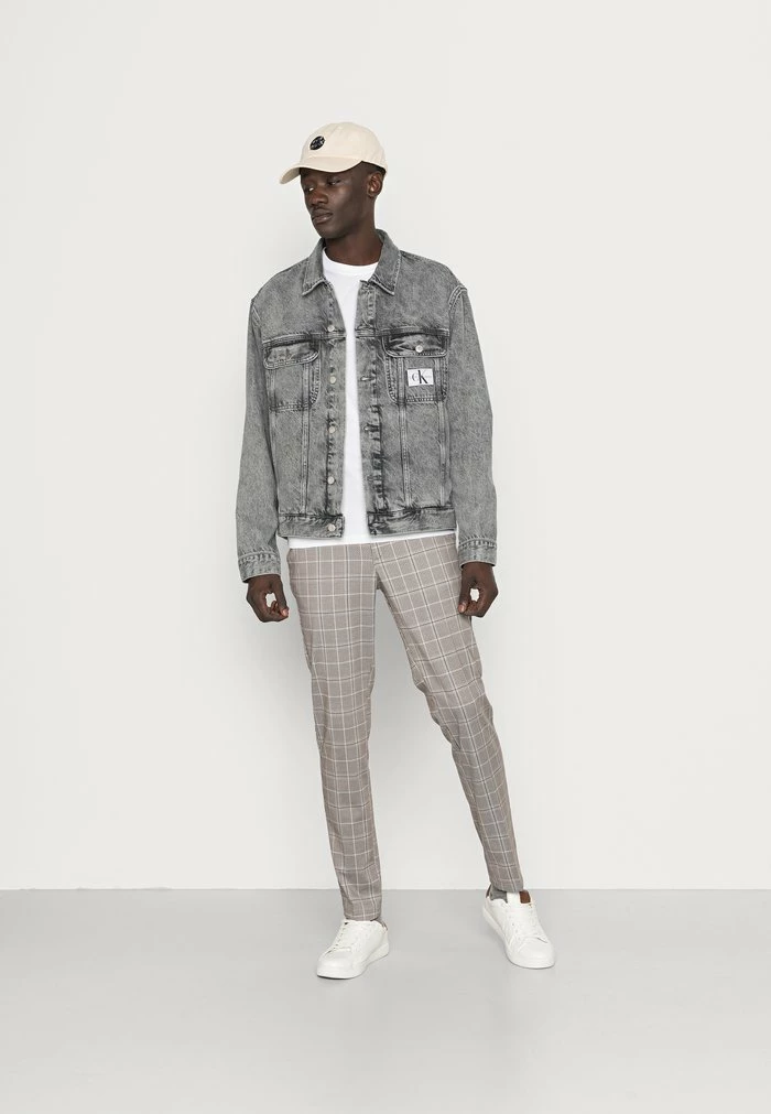 Calvin Klein Jeans REGULAR JACKET - Veste En Jean - Denim Grey 2 Calvin Klein Jeans REGULAR JACKET - Veste En Jean - Denim Grey – Image 2