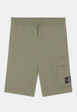 Calvin Klein Jeans BADGE CARGO - Pantalon De Survêtement - Forest Khaki