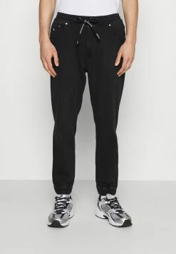 Calvin Klein Jeans TRACK - Jean Boyfriend - Denim Black