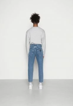 Calvin Klein Jeans DAD JEAN - Jean Droit - Denim Medium 7 Calvin Klein Jeans DAD JEAN - Jean Droit - Denim Medium -Calvin Klein Elegant Magasin 4703d97fcd644a3fbfef0c9d28de4c46