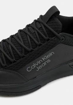 Calvin Klein Jeans NEW SPORTY RUNNER COMFAIR - Baskets Basses - Triple Black -Calvin Klein Elegant Magasin 48789ddb9aed4073980052c5c48d62bd