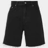 Calvin Klein Jeans BERMUDA MOM - Short En Jean - Denim Black