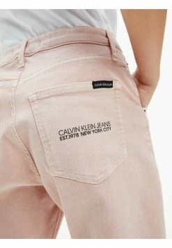 Calvin Klein Jeans BAGGY - Jean Boyfriend - Natural Pink Stretch -Calvin Klein Elegant Magasin 4a23f6bc80864f5183cec03a91c28726