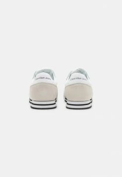 Calvin Klein Jeans RUNNER - Baskets Basses - Bright White 8 Calvin Klein Jeans RUNNER - Baskets Basses - Bright White -Calvin Klein Elegant Magasin 4a530f63d393443297a811ad43da62b1