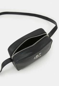 Calvin Klein Jeans MINIMAL MONOGRAM CAMERA BAG - Sac Bandoulière - Black -Calvin Klein Elegant Magasin 4ac4643736bd4693ab758b818d727fb6