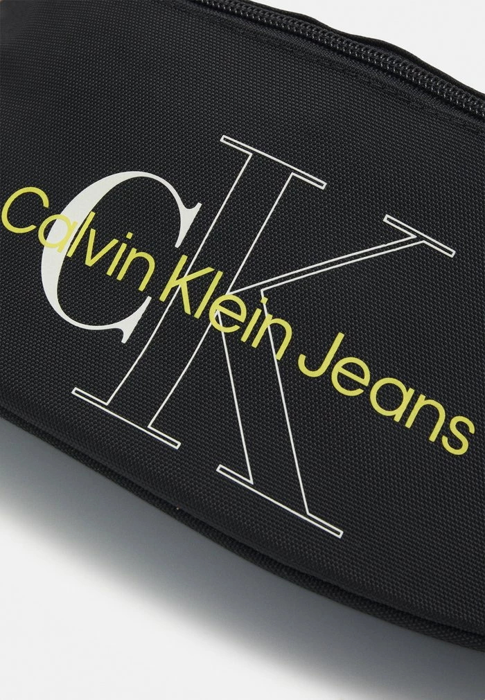 Calvin Klein Jeans SPORT ESSENTIALS WAISTBAG UNISEX - Sac Banane - Black 4 Calvin Klein Jeans SPORT ESSENTIALS WAISTBAG UNISEX - Sac Banane - Black – Image 4