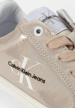Calvin Klein Jeans Baskets Basses - Beige 11 Calvin Klein Jeans Baskets Basses - Beige -Calvin Klein Elegant Magasin 523b199f5dfe47ff9cb8a538753b95b3