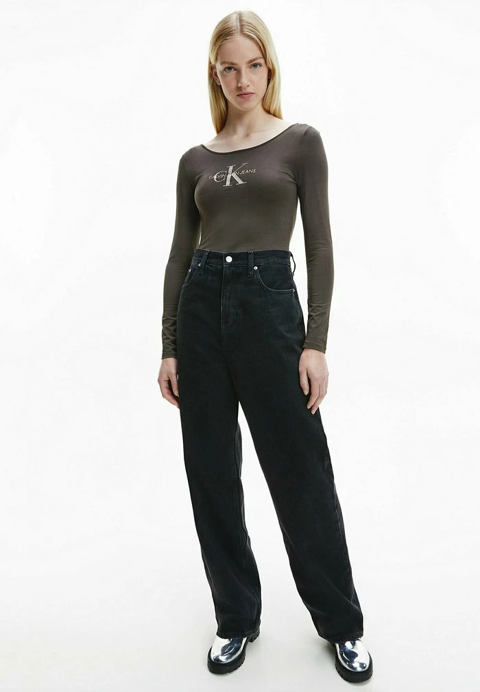 Calvin Klein Jeans T-shirt Imprimé - Black Olive 2 Calvin Klein Jeans T-shirt Imprimé - Black Olive – Image 2