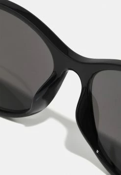 Calvin Klein Jeans Lunettes De Soleil - Black 9 Calvin Klein Jeans Lunettes De Soleil - Black -Calvin Klein Elegant Magasin 54ef1e9270e24319b62978fdbac9362b