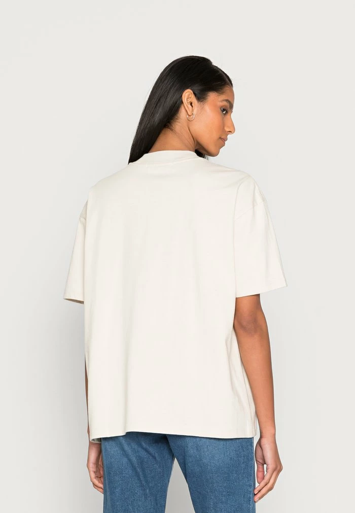 Calvin Klein Jeans MONOGRAM BOYFRIEND TEE - T-shirt Basique - Eggshell 3 Calvin Klein Jeans MONOGRAM BOYFRIEND TEE - T-shirt Basique - Eggshell – Image 3