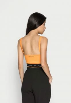 Calvin Klein Jeans CROP WITH TAPE - Débardeur - Island Orange -Calvin Klein Elegant Magasin 58afdb8a7d66485983028ff683b59d68