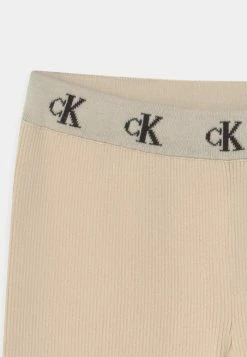 Calvin Klein Jeans PANTS - Pantalon De Survêtement - Muslin -Calvin Klein Elegant Magasin 5be27e35419f4ef28a0b51fcb60739e5