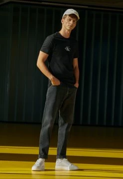 Calvin Klein Jeans REGULAR TAPER - Jean Droit - Black Denim