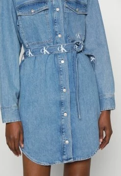 Calvin Klein Jeans DRESS - Robe En Jean - Denim Medium -Calvin Klein Elegant Magasin 605935f45e934d9493a1cc64f4c66042