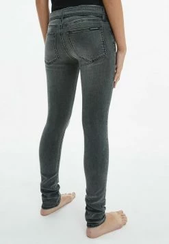 Calvin Klein Jeans Jeans Skinny - Washed Grey 8 Calvin Klein Jeans Jeans Skinny - Washed Grey -Calvin Klein Elegant Magasin 67c5f57958384616ba1dc0f52568b651