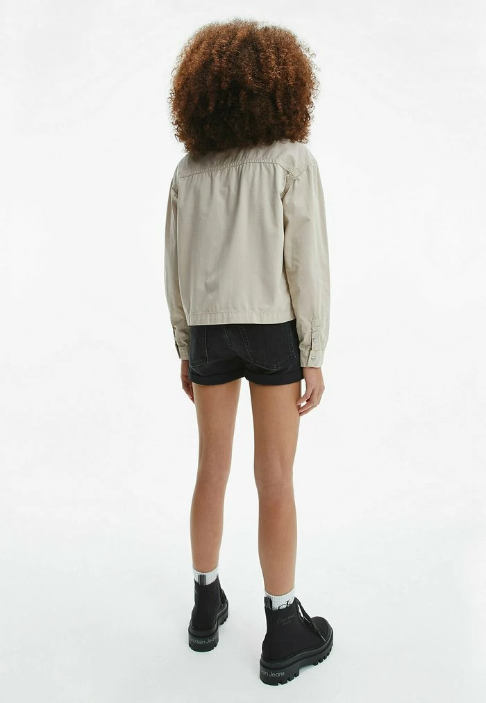 Calvin Klein Jeans RELAXED UTILITY - Chemisier - Tawny Sand 3 Calvin Klein Jeans RELAXED UTILITY - Chemisier - Tawny Sand – Image 3