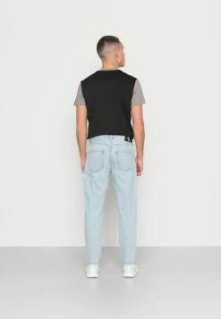 Calvin Klein Jeans DAD JEAN - Jean Boyfriend - Denim Light -Calvin Klein Elegant Magasin 68b4c9de8e5d40ef80f9efe091a646c9